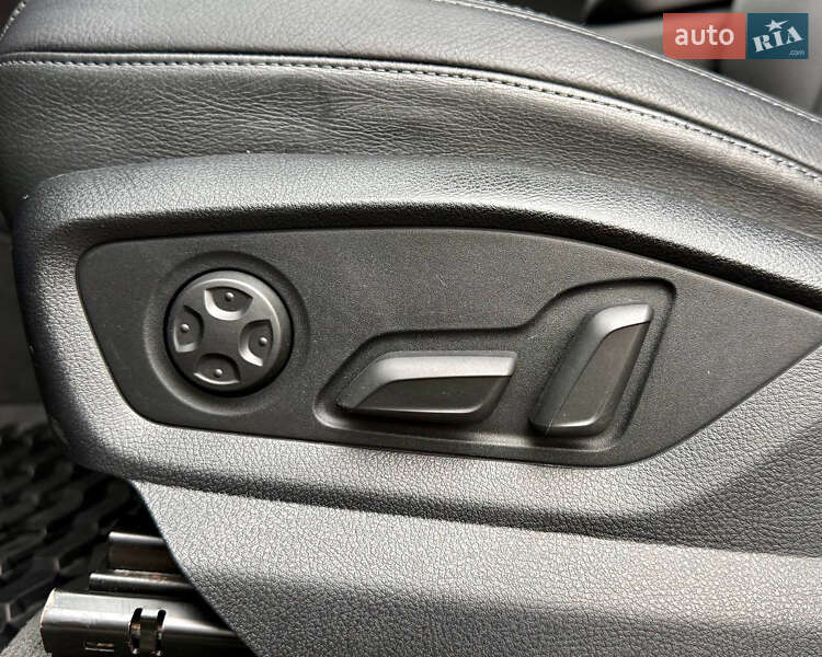 Позашляховик / Кросовер Audi Q7 2017 в Києві