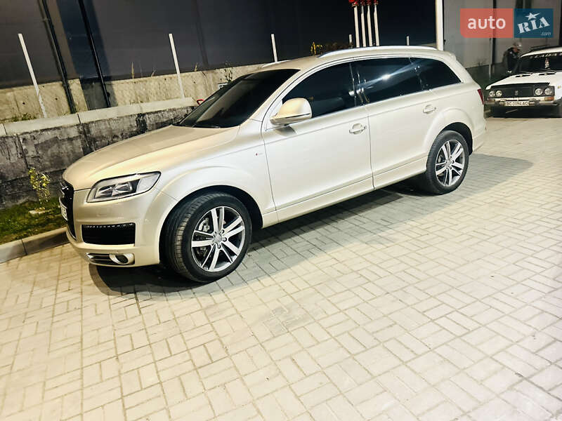 Внедорожник / Кроссовер Audi Q7 2007 в Нижней Апше