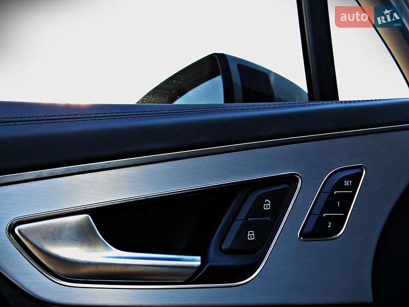 Позашляховик / Кросовер Audi Q7 2016 в Черкасах