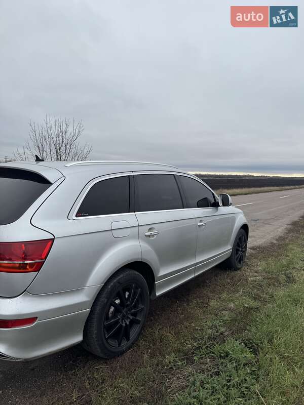 Внедорожник / Кроссовер Audi Q7 2006 в Малой Виске
