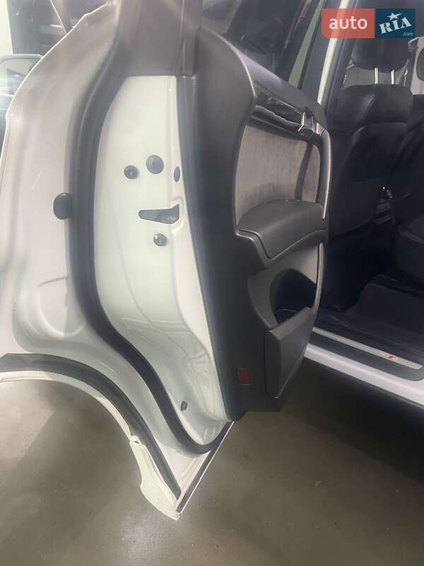 Позашляховик / Кросовер Audi Q7 2013 в Полтаві