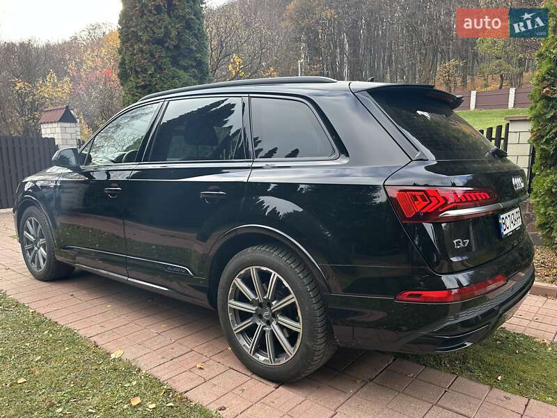 Позашляховик / Кросовер Audi Q7 2020 в Львові фото 7 Позашляховик / Кросовер Audi Q7 2020 в Львові