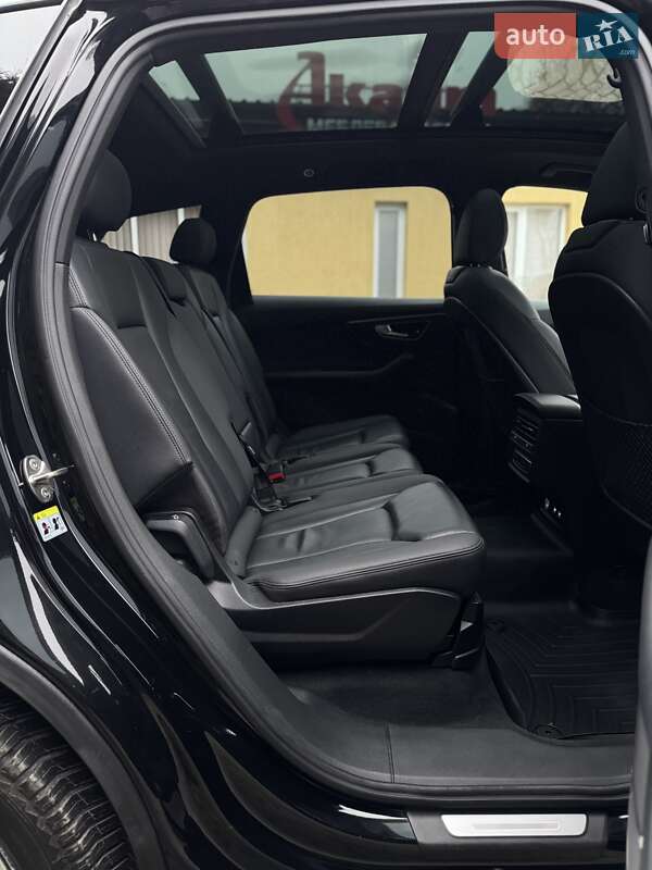 Позашляховик / Кросовер Audi Q7 2019 в Тернополі