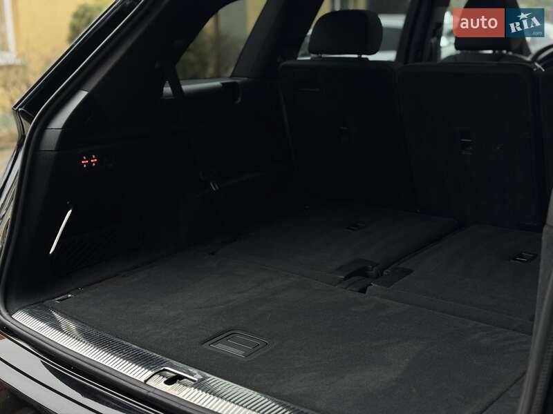 Позашляховик / Кросовер Audi Q7 2019 в Тернополі