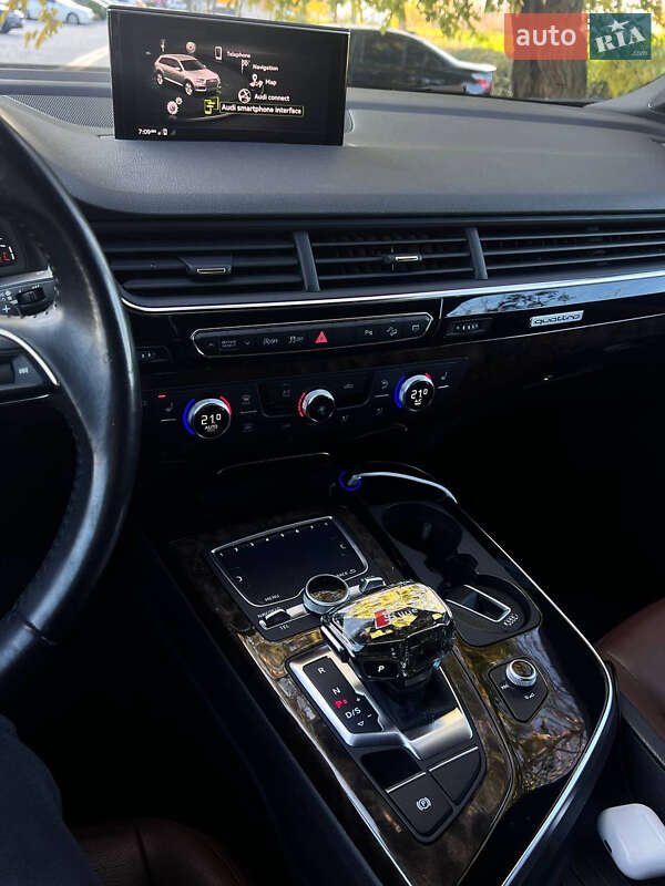 Позашляховик / Кросовер Audi Q7 2017 в Одесі