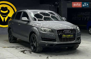 Внедорожник / Кроссовер Audi Q7 2011 в Черновцах