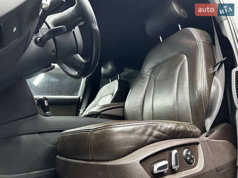 Внедорожник / Кроссовер Audi Q7 2011 в Черновцах фото 23 Внедорожник / Кроссовер Audi Q7 2011 в Черновцах