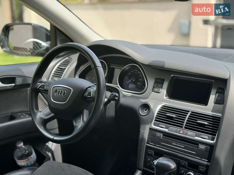 Позашляховик / Кросовер Audi Q7 2014 в Львові