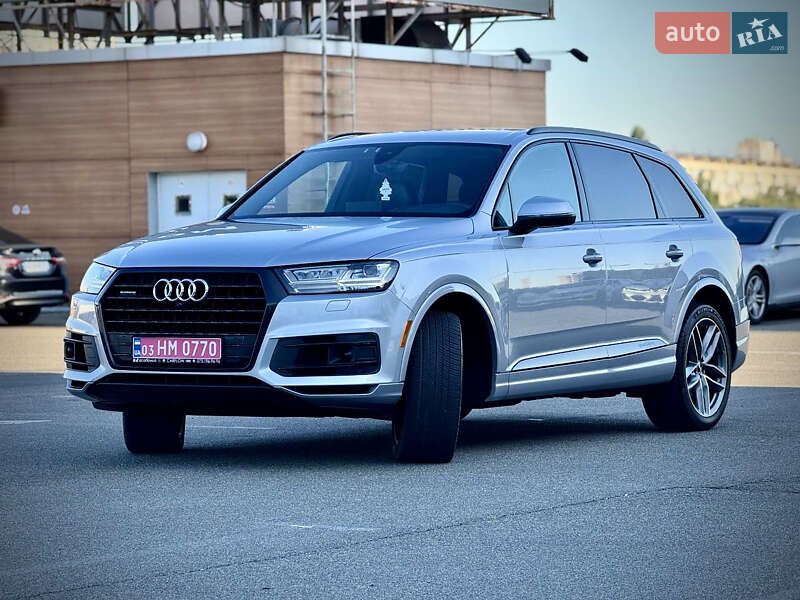 Позашляховик / Кросовер Audi Q7 2017 в Києві