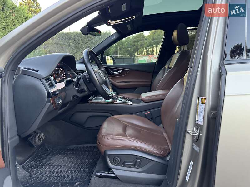 Внедорожник / Кроссовер Audi Q7 2016 в Киеве