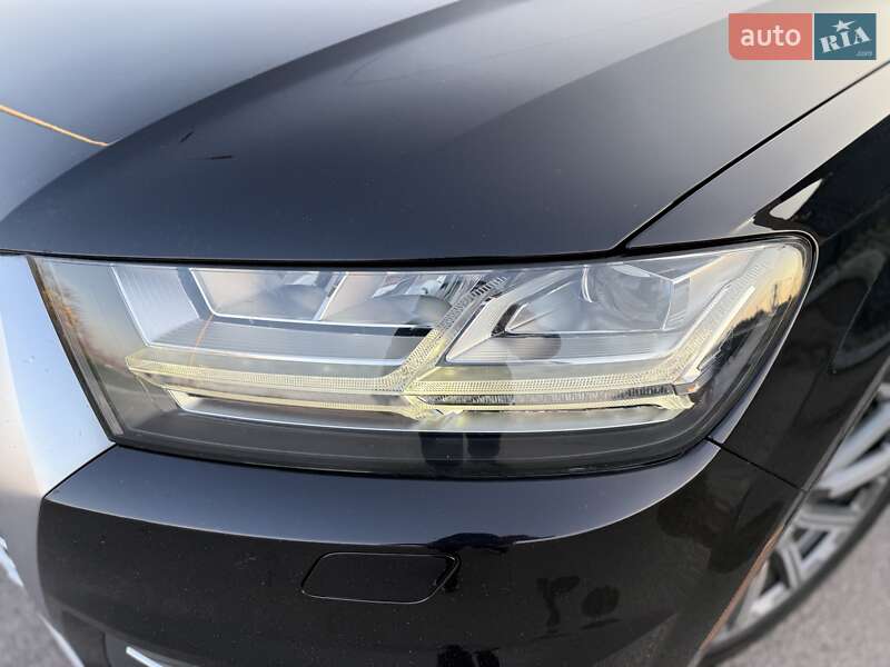 Позашляховик / Кросовер Audi Q7 2017 в Дніпрі