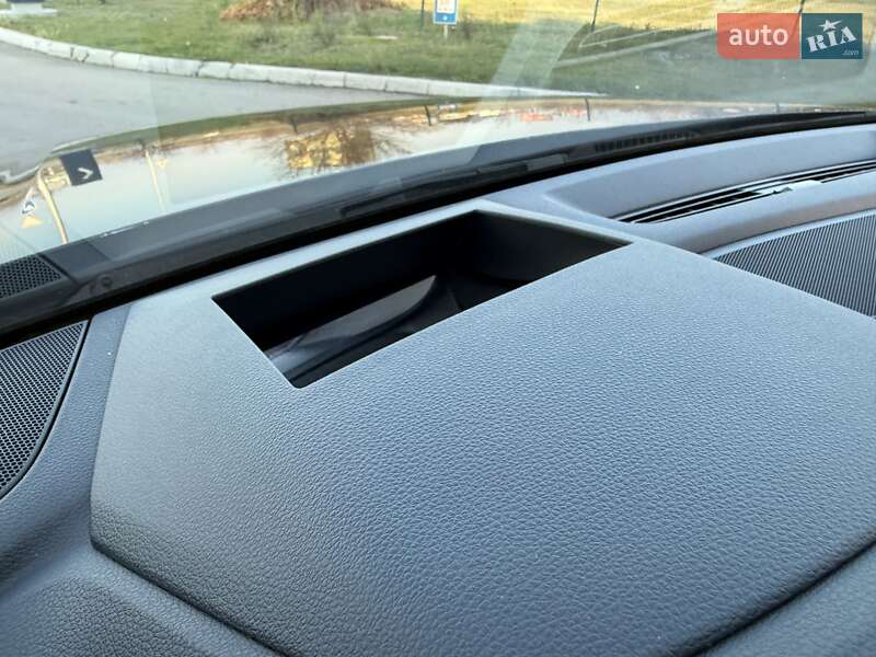 Позашляховик / Кросовер Audi Q7 2017 в Дніпрі