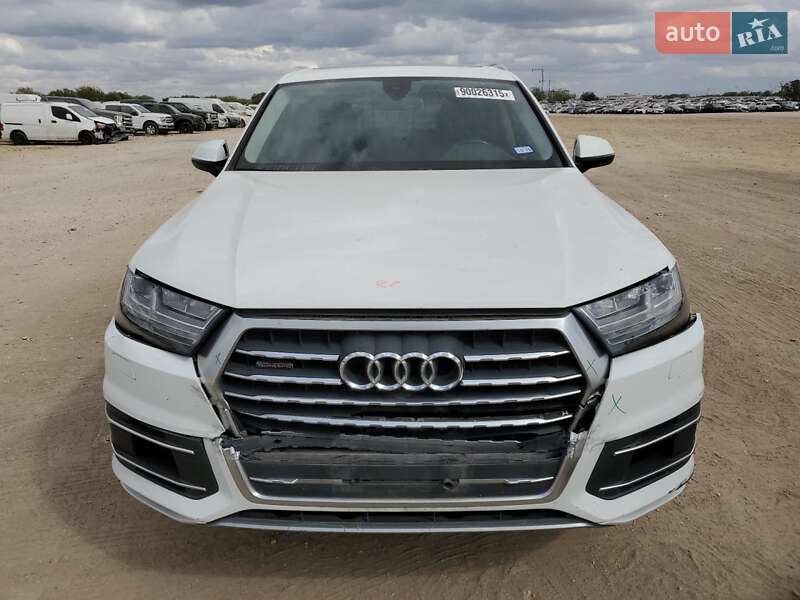 Внедорожник / Кроссовер Audi Q7 2017 в Киеве