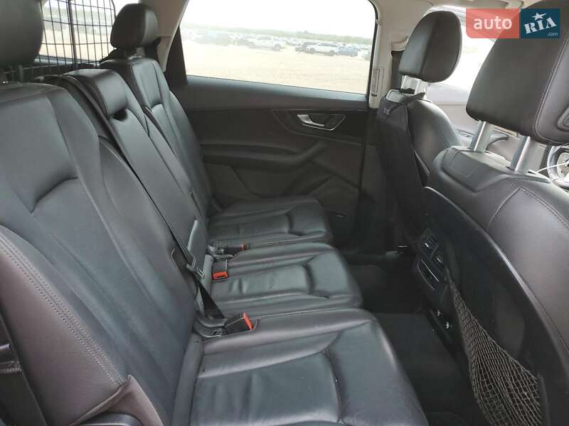 Внедорожник / Кроссовер Audi Q7 2017 в Киеве