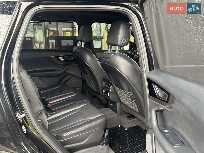 Позашляховик / Кросовер Audi Q7 2018 в Сарнах фото 20 Позашляховик / Кросовер Audi Q7 2018 в Сарнах