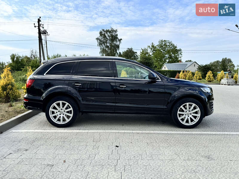 Позашляховик / Кросовер Audi Q7 2015 в Львові