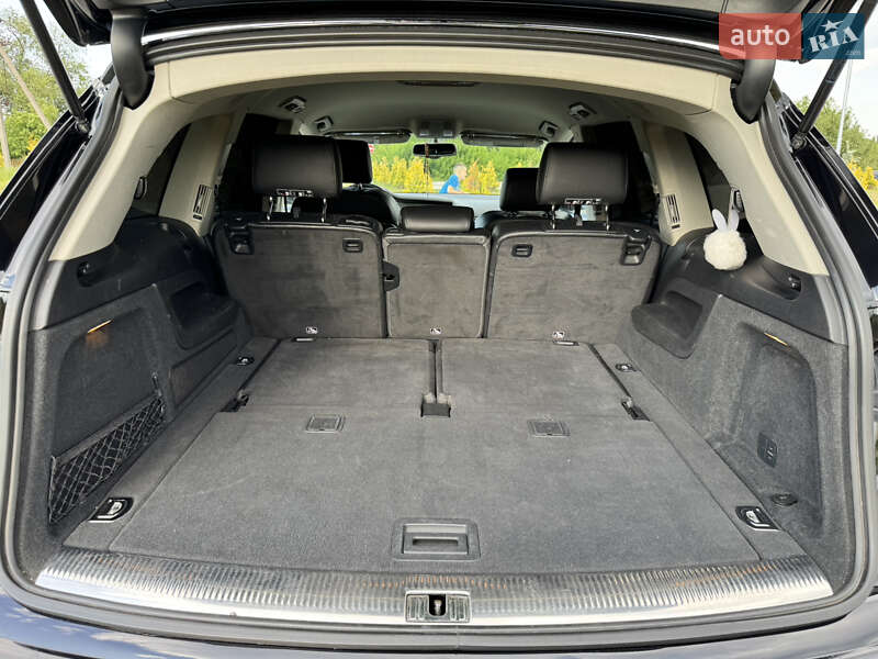 Позашляховик / Кросовер Audi Q7 2015 в Львові