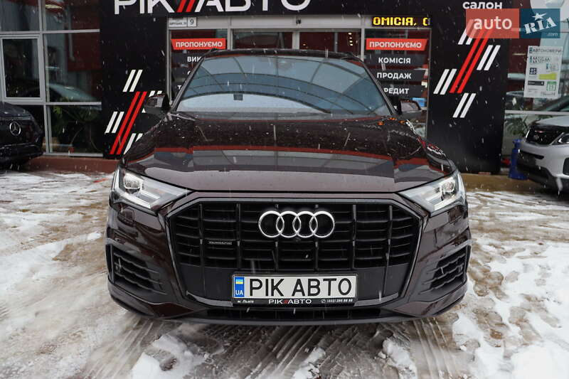 Внедорожник / Кроссовер Audi Q7 2022 в Львове