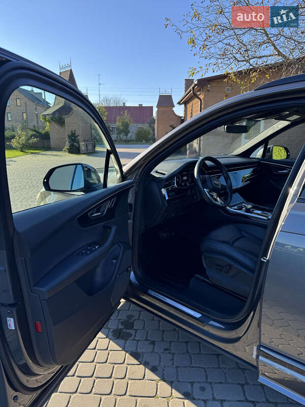 Внедорожник / Кроссовер Audi Q7 2020 в Кременце