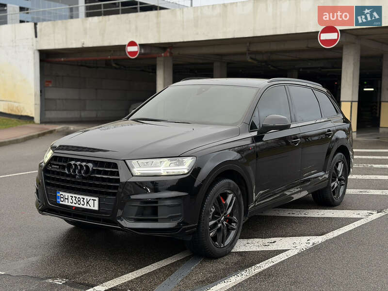 Внедорожник / Кроссовер Audi Q7 2017 в Киеве