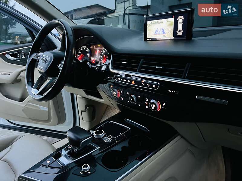Позашляховик / Кросовер Audi Q7 2019 в Тернополі