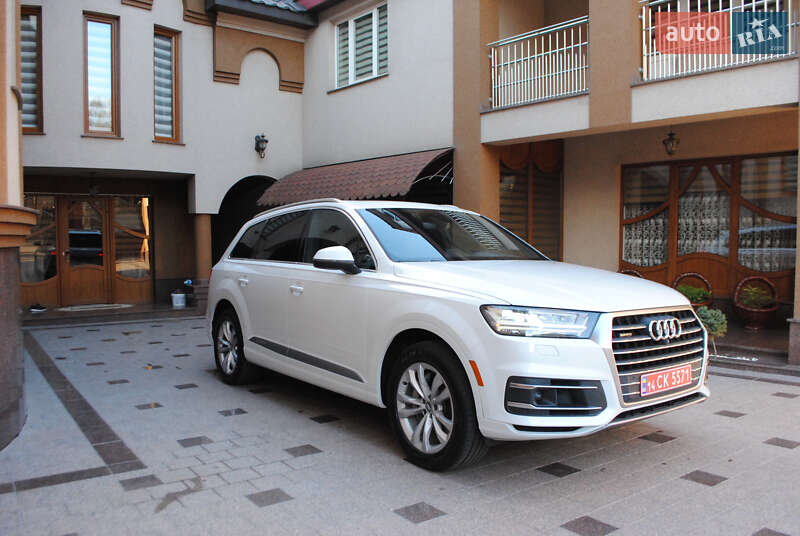 Внедорожник / Кроссовер Audi Q7 2016 в Тячеве