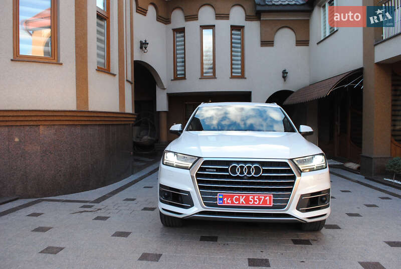 Внедорожник / Кроссовер Audi Q7 2016 в Тячеве