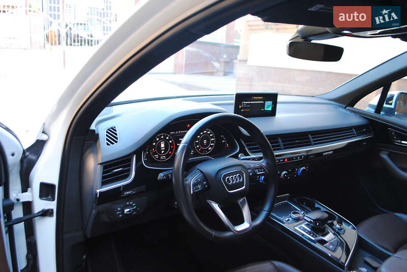 Внедорожник / Кроссовер Audi Q7 2016 в Тячеве