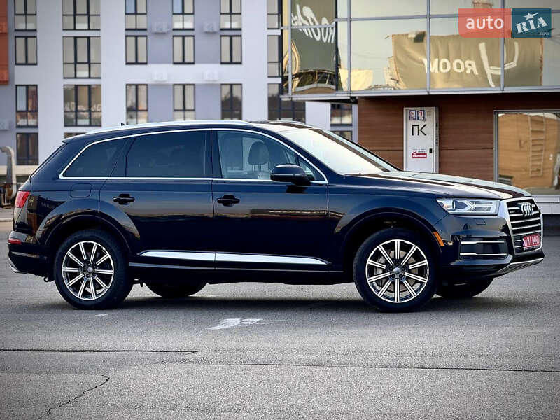 Позашляховик / Кросовер Audi Q7 2018 в Києві