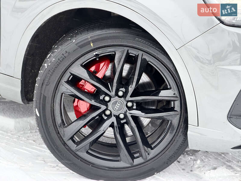 Позашляховик / Кросовер Audi Q7 2018 в Львові