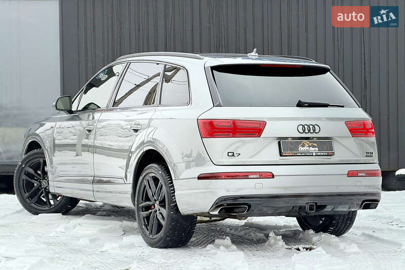 Позашляховик / Кросовер Audi Q7 2018 в Львові