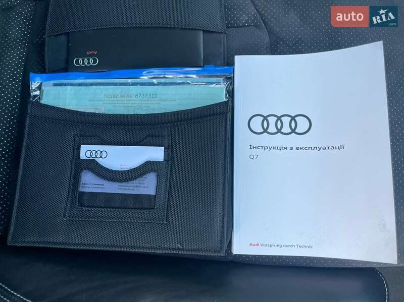 Позашляховик / Кросовер Audi Q7 2017 в Дніпрі