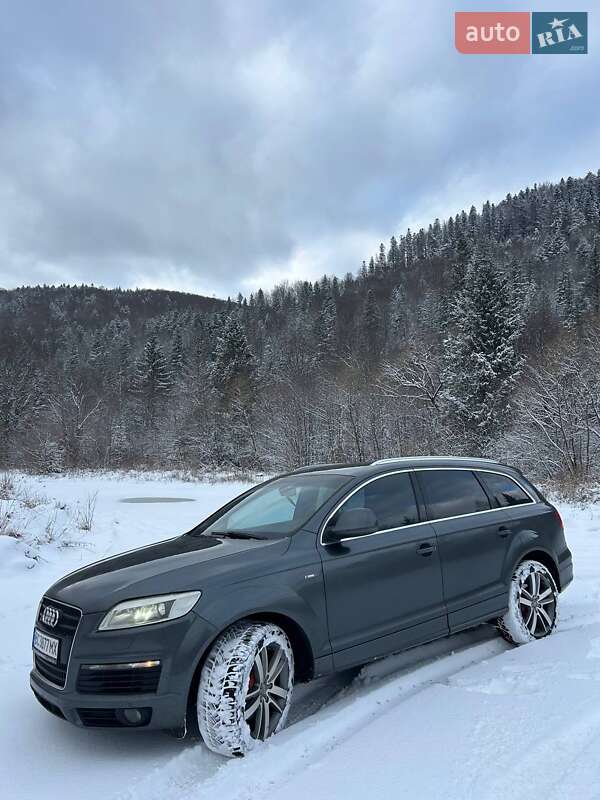 Позашляховик / Кросовер Audi Q7 2007 в Калуші