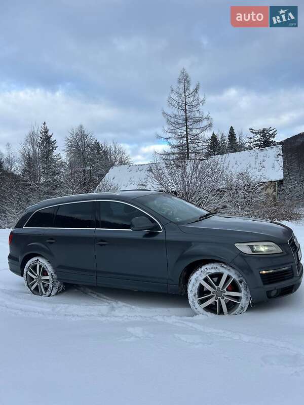 Позашляховик / Кросовер Audi Q7 2007 в Калуші
