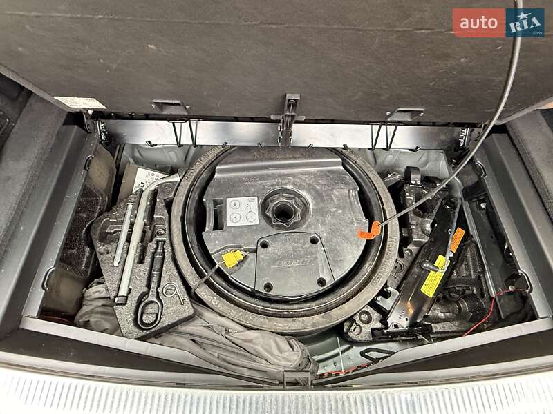 Внедорожник / Кроссовер Audi Q7 2012 в Киеве фото 35 Внедорожник / Кроссовер Audi Q7 2012 в Киеве