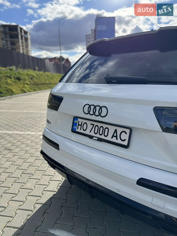 Внедорожник / Кроссовер Audi Q7 2016 в Тернополе