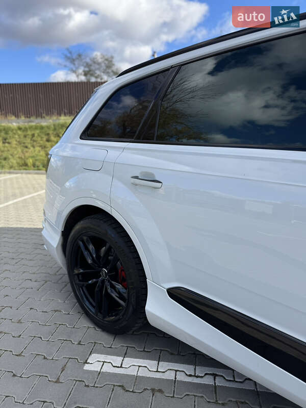 Внедорожник / Кроссовер Audi Q7 2016 в Тернополе
