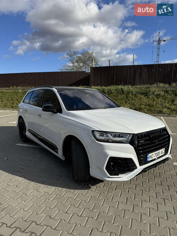 Внедорожник / Кроссовер Audi Q7 2016 в Тернополе