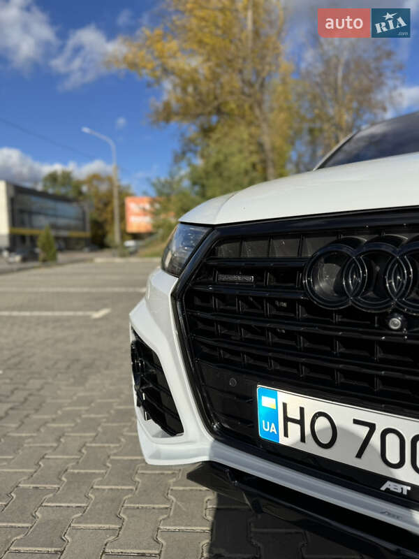 Внедорожник / Кроссовер Audi Q7 2016 в Тернополе