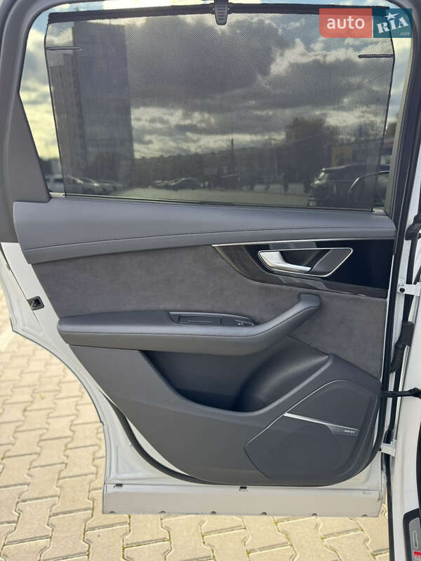 Внедорожник / Кроссовер Audi Q7 2016 в Тернополе