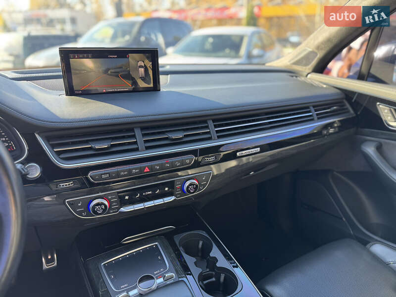 Внедорожник / Кроссовер Audi Q7 2016 в Тернополе