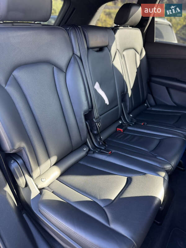 Внедорожник / Кроссовер Audi Q7 2016 в Тернополе