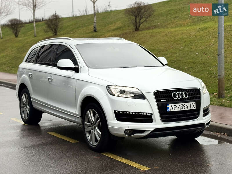 Позашляховик / Кросовер Audi Q7 2014 в Києві