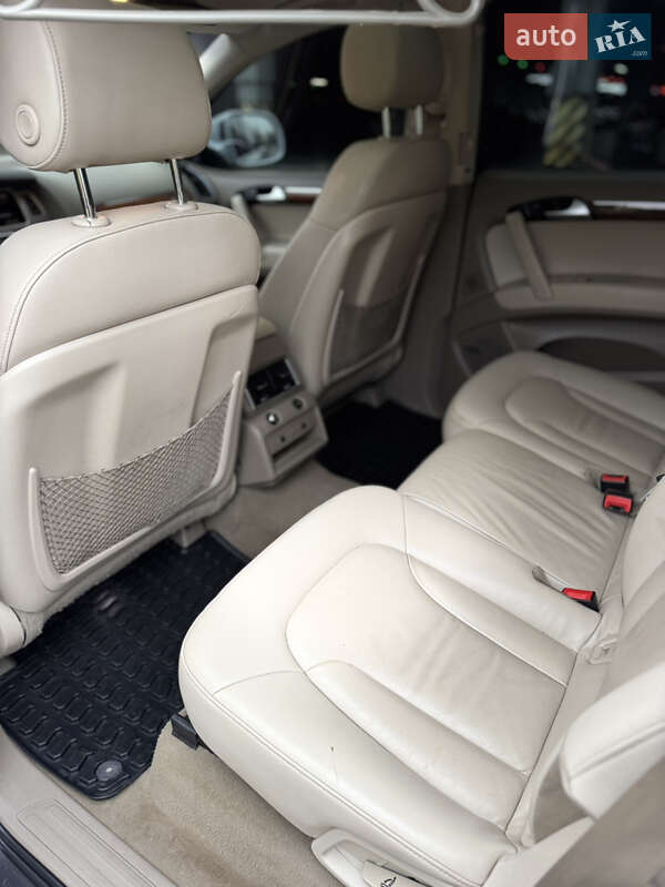 Позашляховик / Кросовер Audi Q7 2014 в Києві