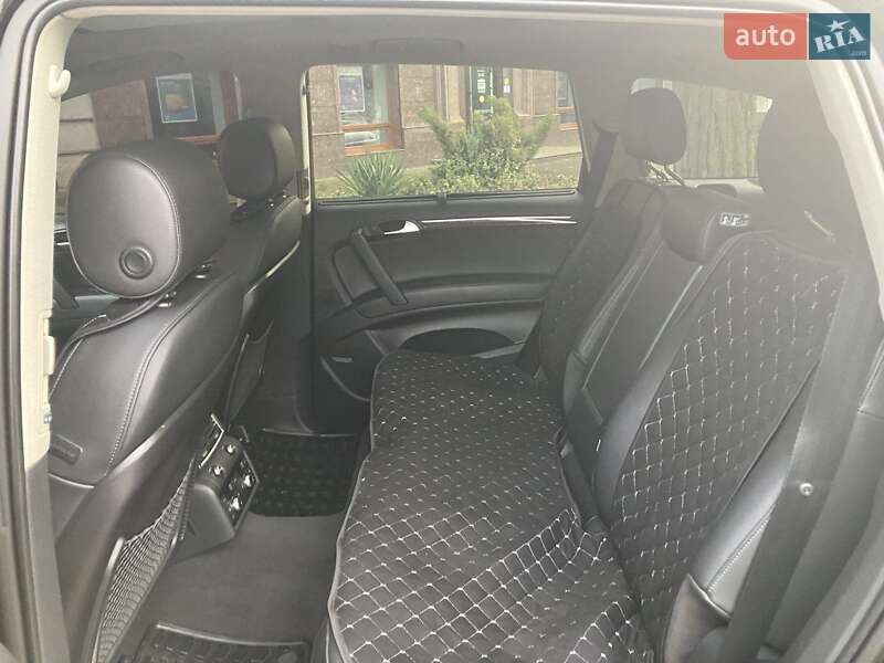 Позашляховик / Кросовер Audi Q7 2010 в Запоріжжі