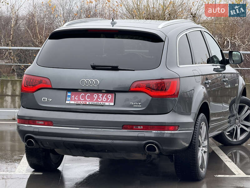 Позашляховик / Кросовер Audi Q7 2015 в Києві