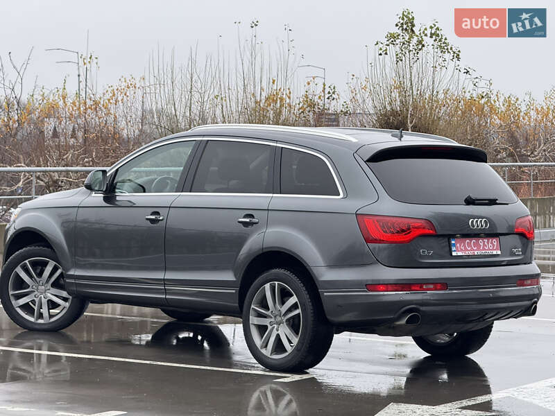 Позашляховик / Кросовер Audi Q7 2015 в Києві