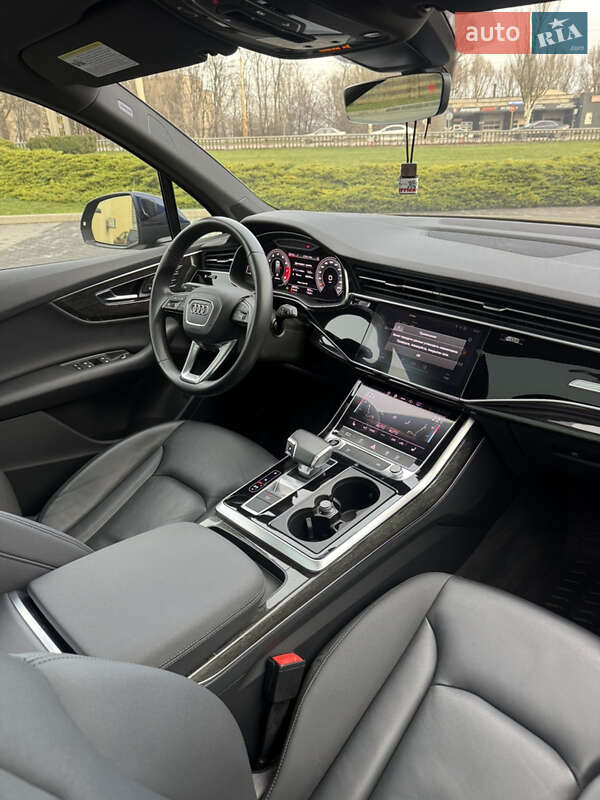 Внедорожник / Кроссовер Audi Q7 2021 в Днепре фото 4 Внедорожник / Кроссовер Audi Q7 2021 в Днепре