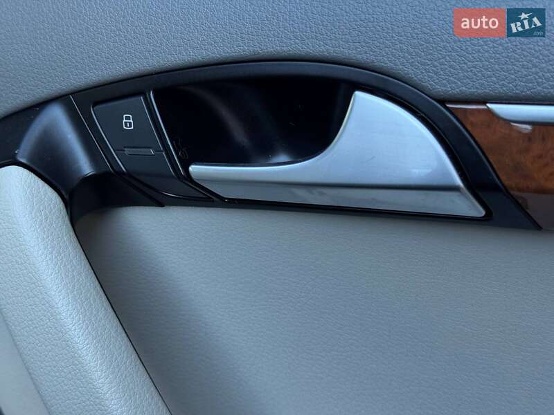 Позашляховик / Кросовер Audi Q7 2014 в Рівному