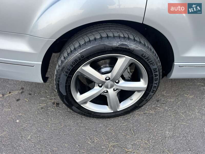Позашляховик / Кросовер Audi Q7 2013 в Вінниці